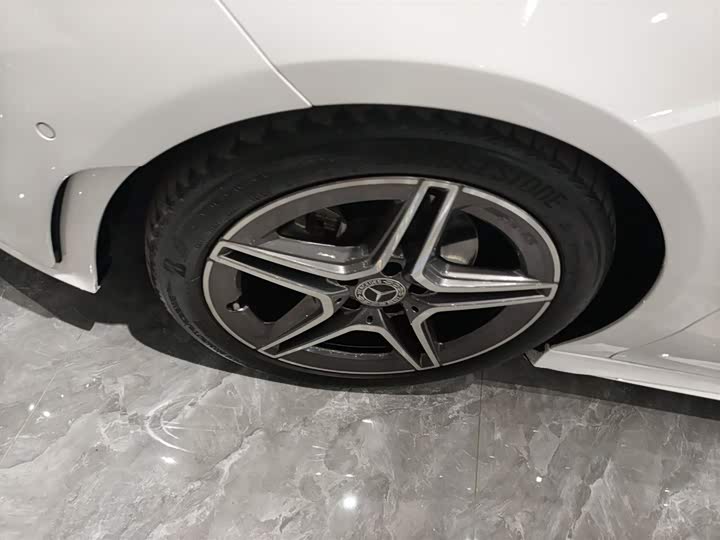 Фото 22 - Mercedes-Benz CLA-Class