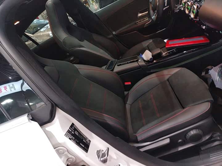 Фото 24 - Mercedes-Benz CLA-Class