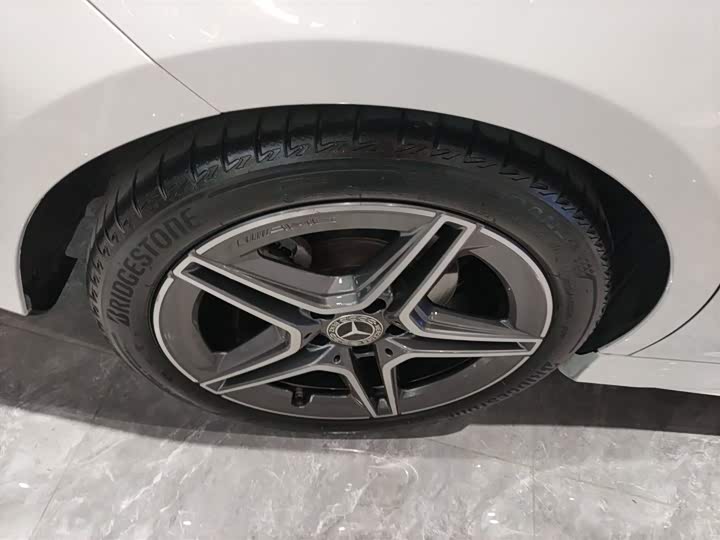 Фото 25 - Mercedes-Benz CLA-Class