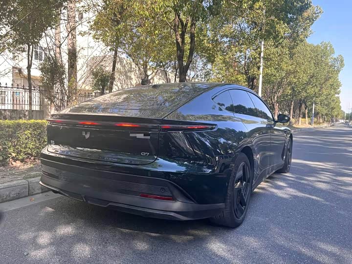 Фото 9 - Geely Jiyue 01