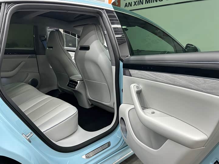 Фото 12 - Luxeed S7