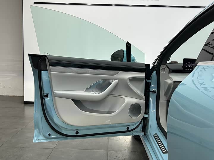 Фото 7 - Luxeed S7