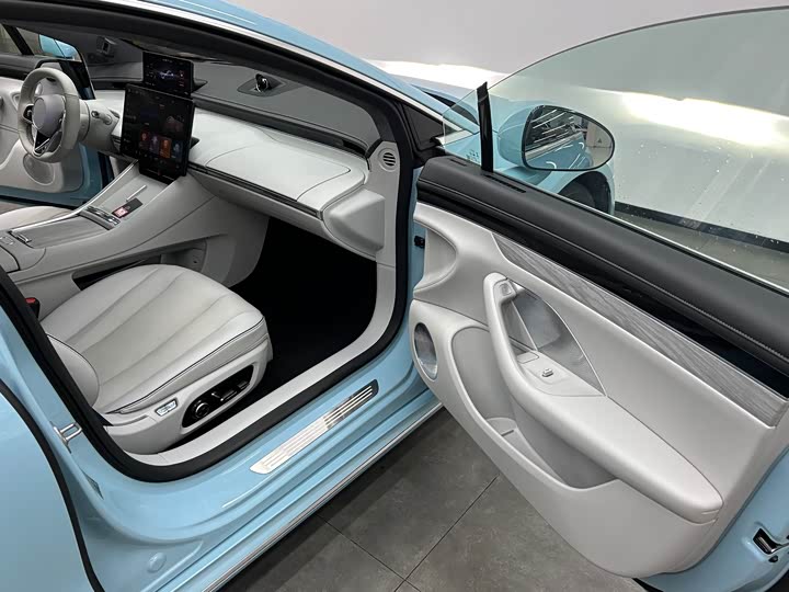 Фото 8 - Luxeed S7