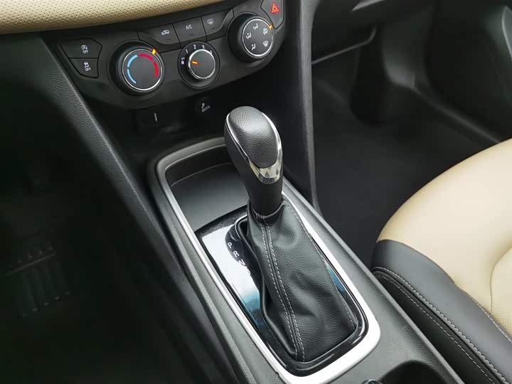 Фото 13 - Chevrolet Monza