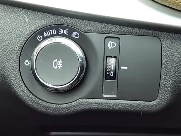 Фото 21 - Chevrolet Monza