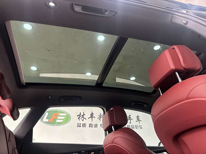 Фото 30 - Audi Q5L