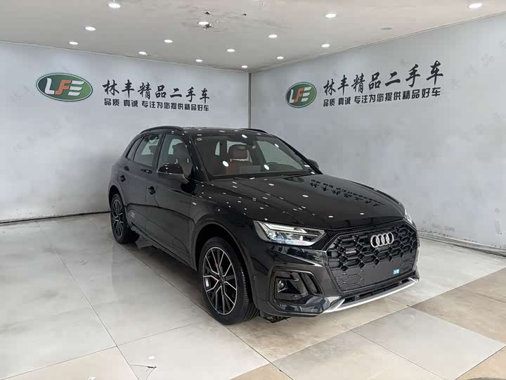 Фото 4 - Audi Q5L