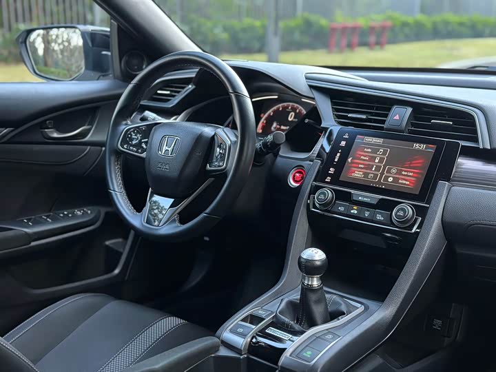 Фото 11 - Honda Civic