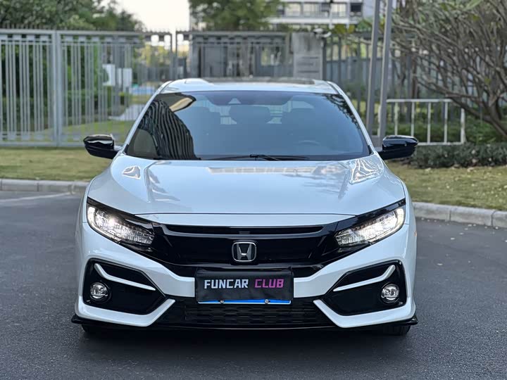 Фото 2 - Honda Civic
