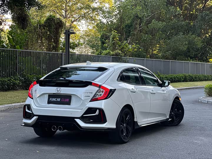 Фото 3 - Honda Civic