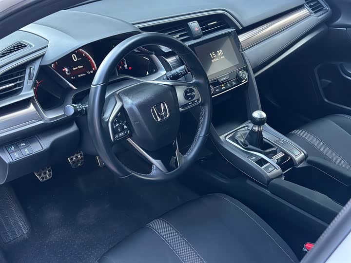 Фото 7 - Honda Civic