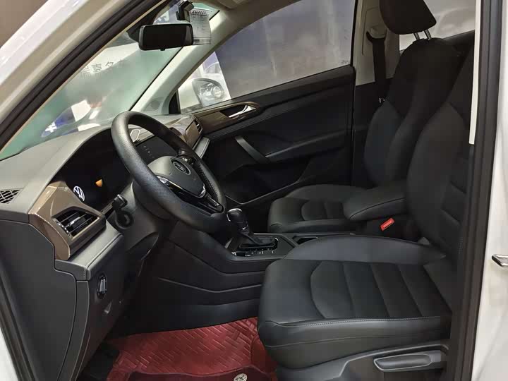 Фото 11 - Volkswagen Tharu