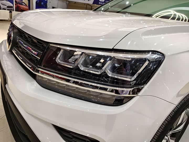 Фото 4 - Volkswagen Tharu