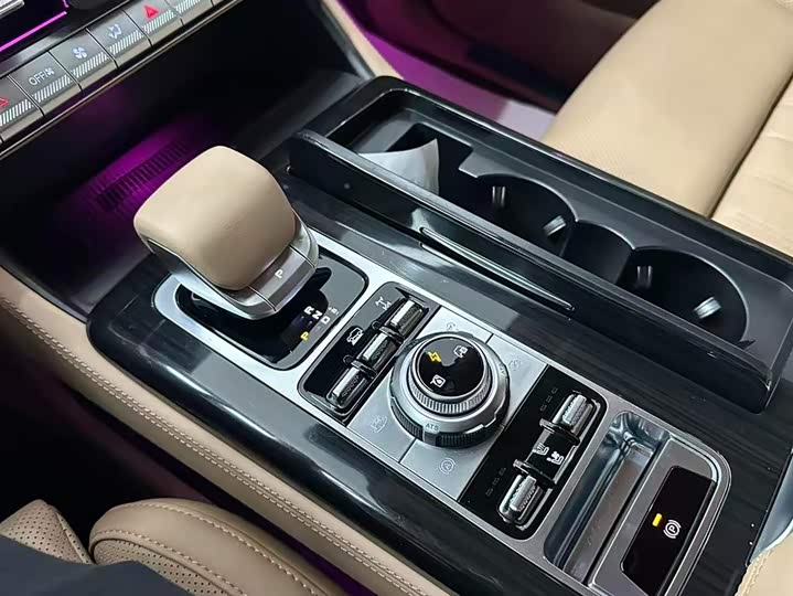 Фото 17 - BAIC Beijing BJ60 Hybrid