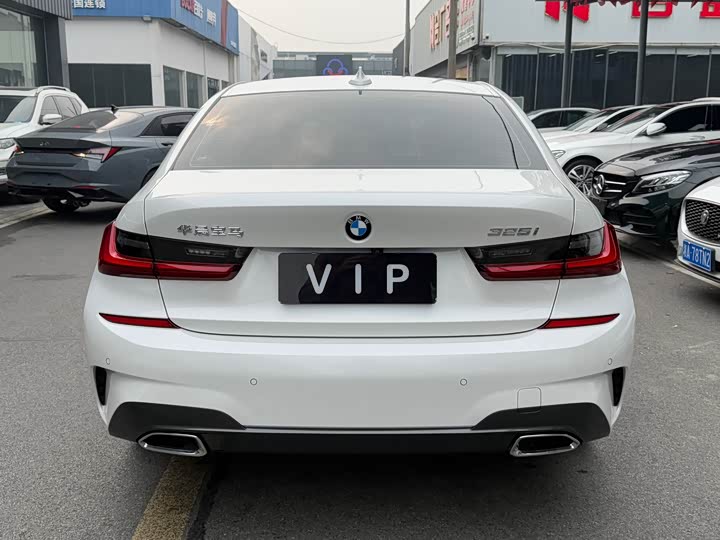 Фото 12 - BMW 3 Series