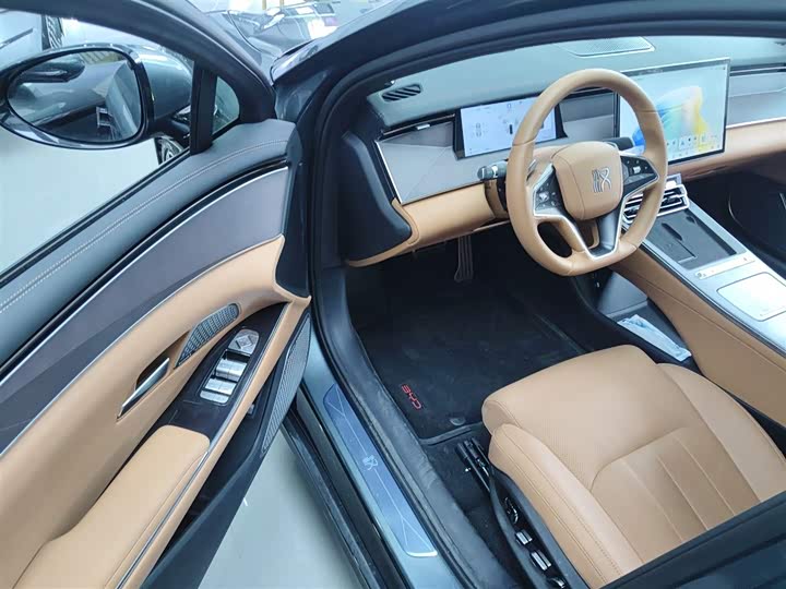 Фото 16 - BYD Han L