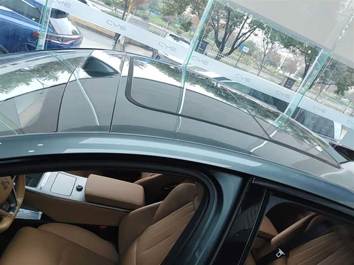 Фото 27 - BYD Han L