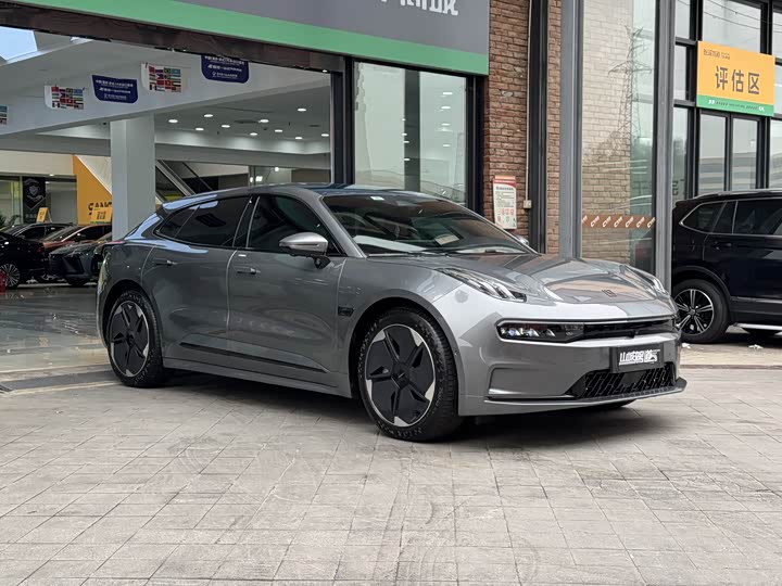 Фото 3 - Zeekr 001