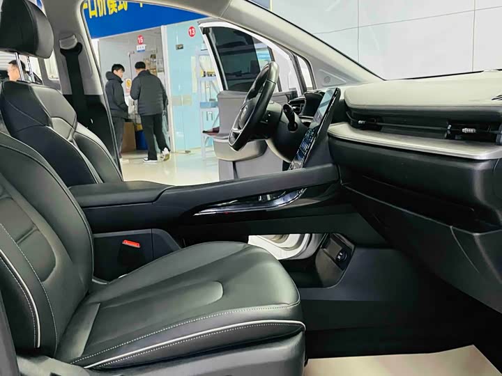 Фото 6 - Hyundai Custo