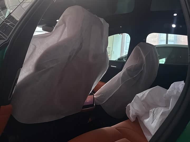 Фото 16 - Xiaomi YU7