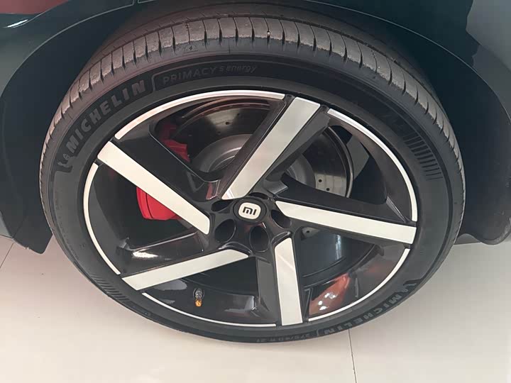 Фото 17 - Xiaomi YU7