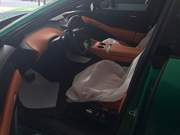 Фото 9 - Xiaomi YU7