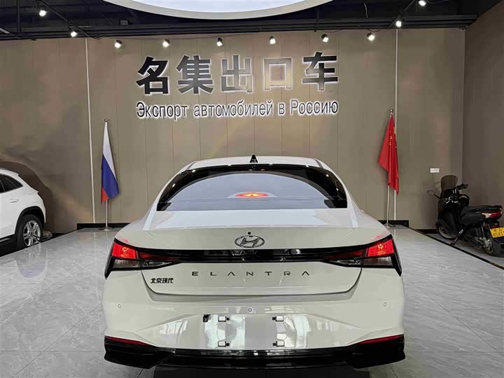 Фото 5 - Hyundai Elantra N line