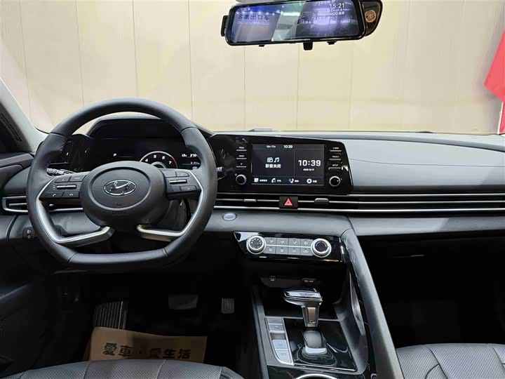 Фото 8 - Hyundai Elantra N line