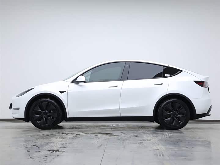 Фото 5 - Tesla Model Y