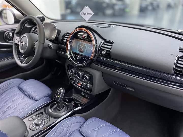 Фото 11 - Mini Clubman