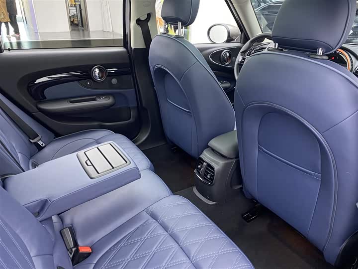 Фото 12 - Mini Clubman