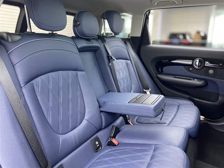 Фото 13 - Mini Clubman