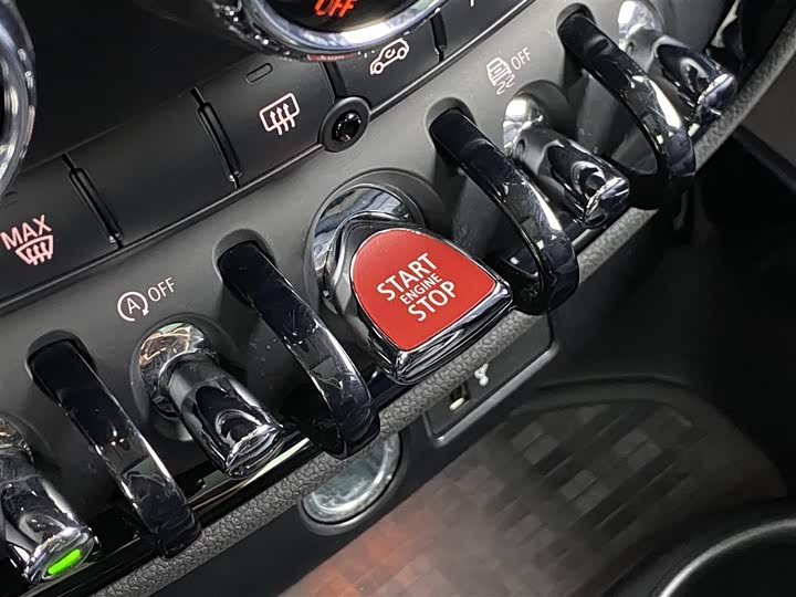 Фото 28 - Mini Clubman