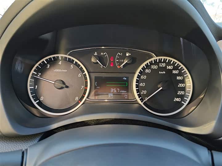 Фото 12 - Nissan Sylphy