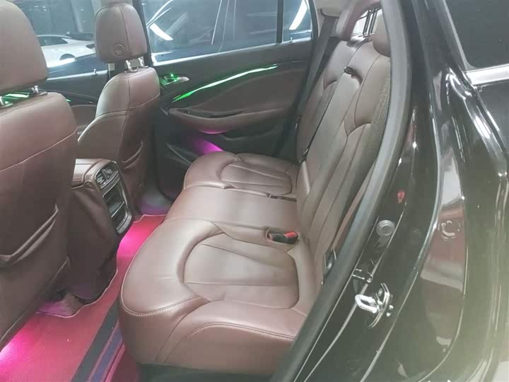 Фото 17 - Buick Envision Plus