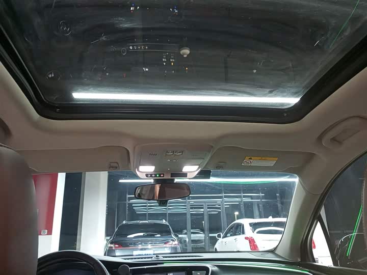 Фото 18 - Buick Envision Plus