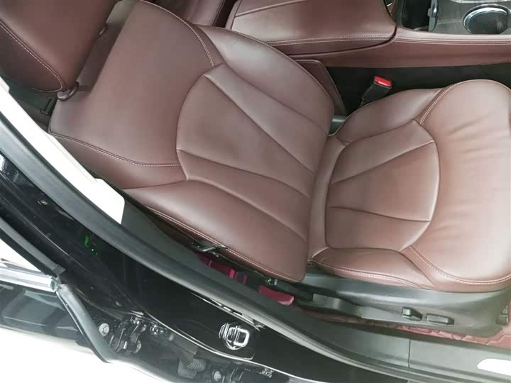 Фото 25 - Buick Envision Plus