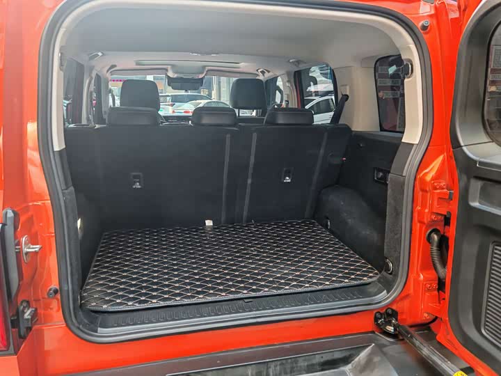 Фото 11 - Tank 300