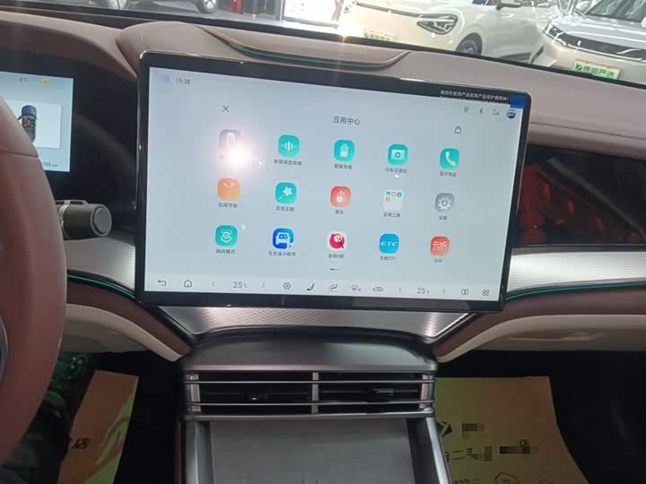 Фото 13 - BYD Seal 07 DM-i Hybrid