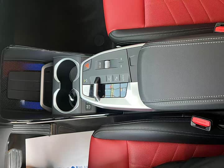 Фото 18 - BMW X1