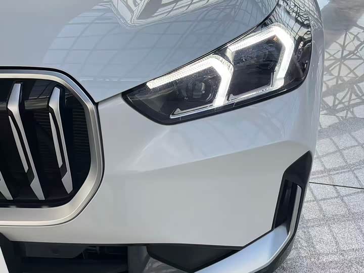 Фото 19 - BMW X1