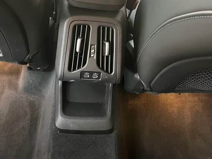 Фото 27 - BMW X1