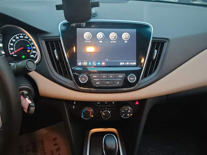 Фото 13 - Chevrolet Monza