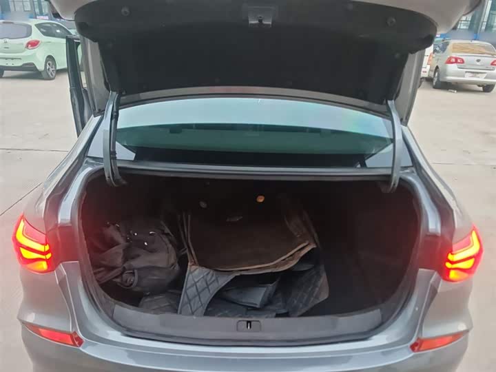 Фото 19 - Chevrolet Monza