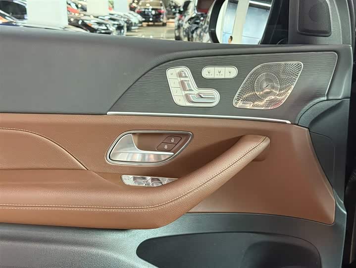 Фото 12 - Mercedes-Benz GLE-Class