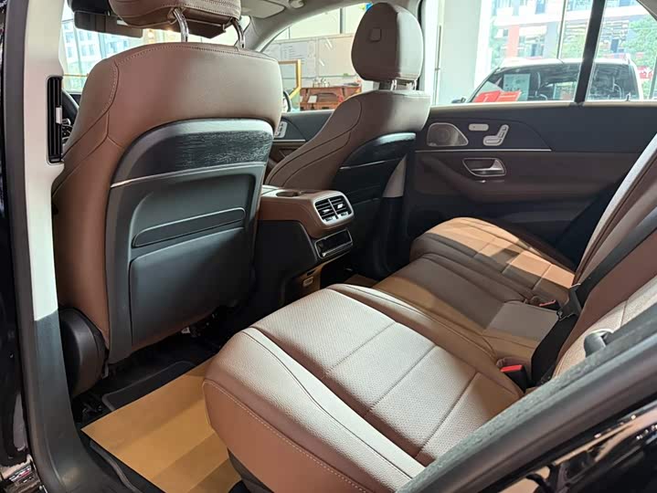 Фото 19 - Mercedes-Benz GLE-Class