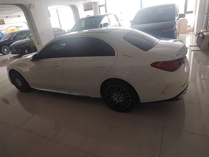 Фото 7 - Mercedes-Benz C-Class