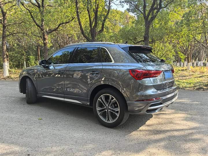 Фото 4 - Audi Q3