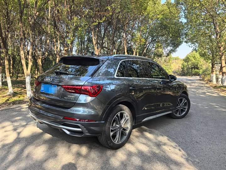 Фото 6 - Audi Q3