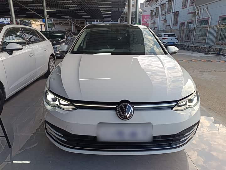 Фото 3 - Volkswagen Golf